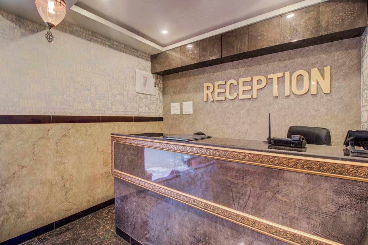 Oyo 42009 Hotel A One Suite Mumbai Exterior photo